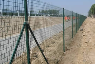 波浪護欄網(wǎng)3