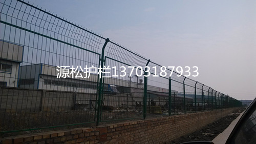 鋼絲網(wǎng)圍欄4