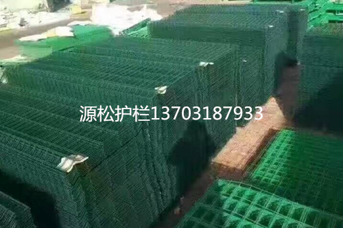 護(hù)欄網(wǎng)2