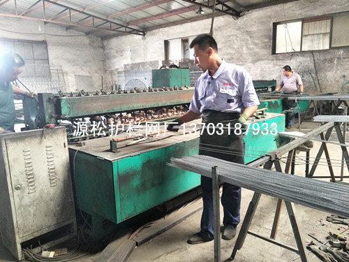 護(hù)欄網(wǎng)生產(chǎn)工藝