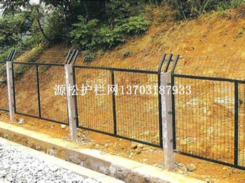 橋下防護(hù)柵欄