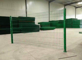 圈地護欄網(wǎng)