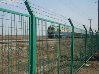 圍墻鐵護(hù)欄